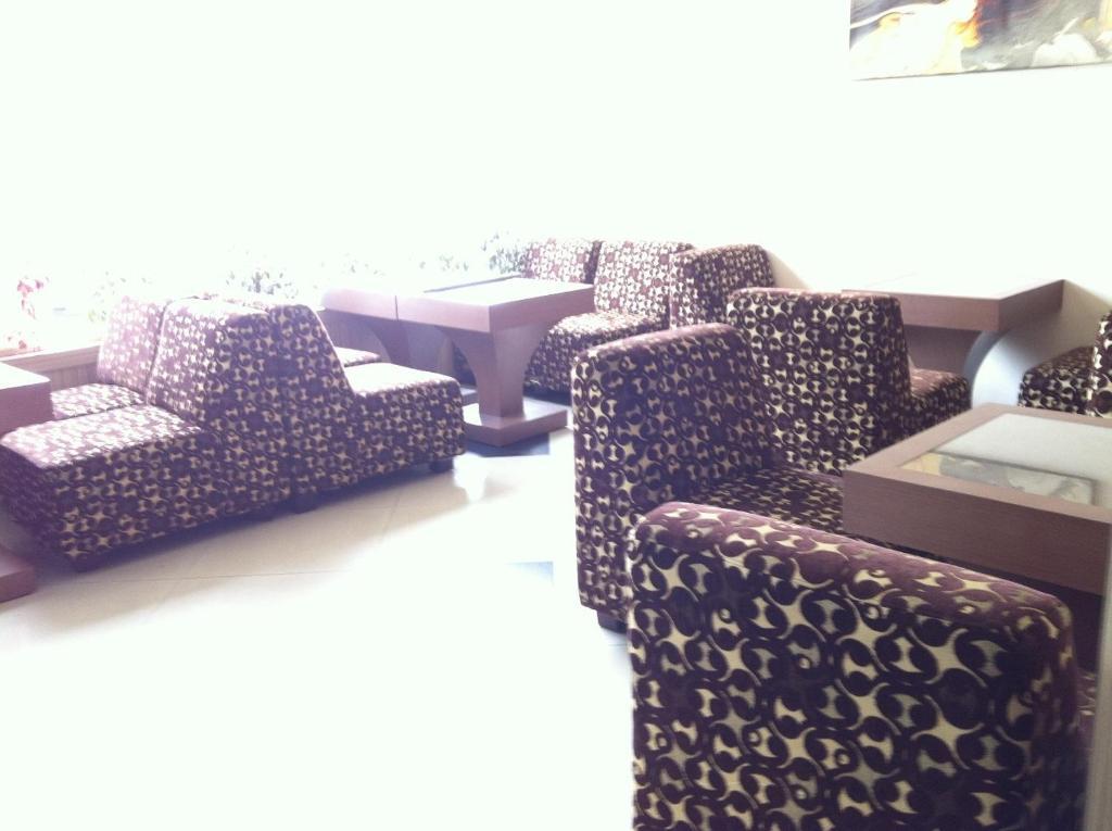 Grand Duta Hotel Palu Eksteriør billede